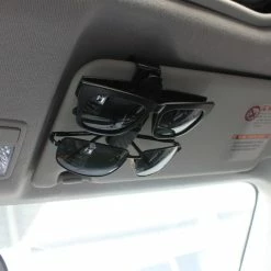 AutoTrends Carbon Fiber Sunglasses Clip -AutoTrends Shop autotrends carbon fiber glasses clip d96d2cbc a6b7 4f50 85d3 869ec01619c4