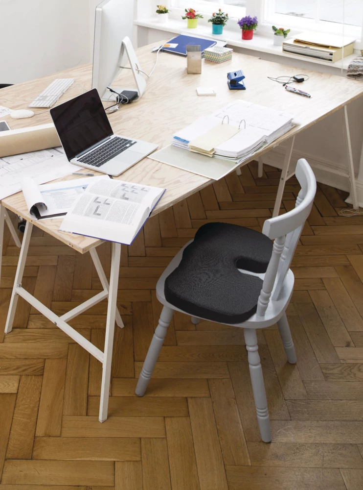 AutoTrends Gel Memory Foam Seat Cushion, Black 9 AutoTrends Gel Memory Foam Seat Cushion, Black - Image 7