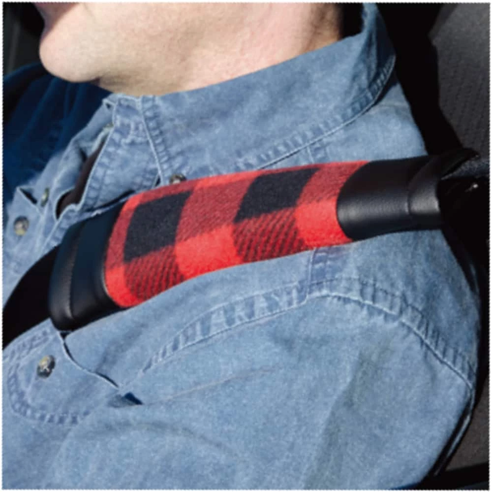 AutoTrends Canadian Seatbelt Pad, 2-pk 6 AutoTrends Canadian Seatbelt Pad, 2-pk - Image 4